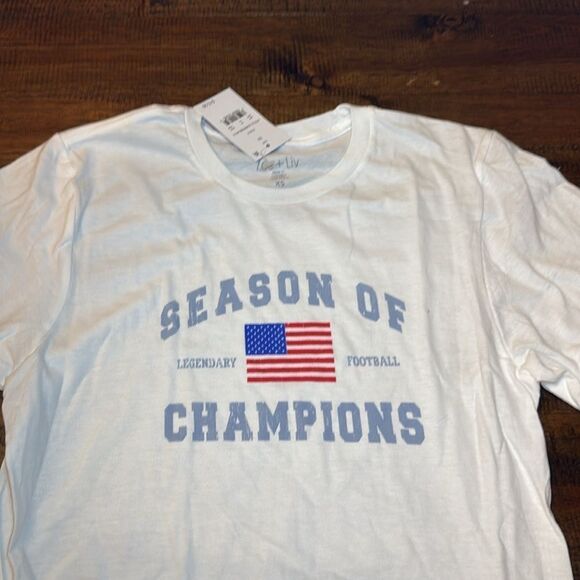 NWT- season of champions – football – women’s T-shirt – size x-small - Picture 3 of 6